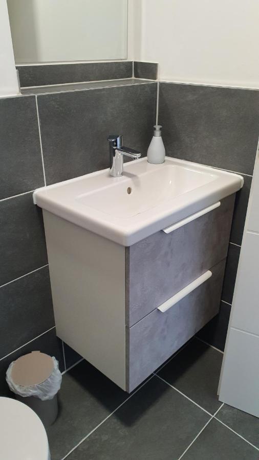 Davin Aparments - Self-check-in Amburgo